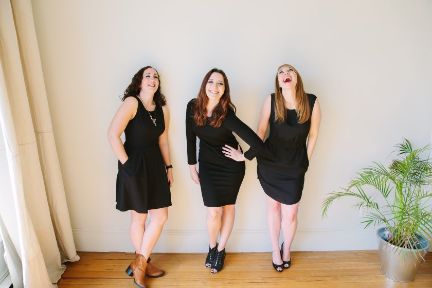Hannah, Justine, and Alexandra, three babes in black.